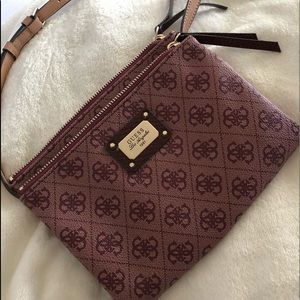 Guess crossbody